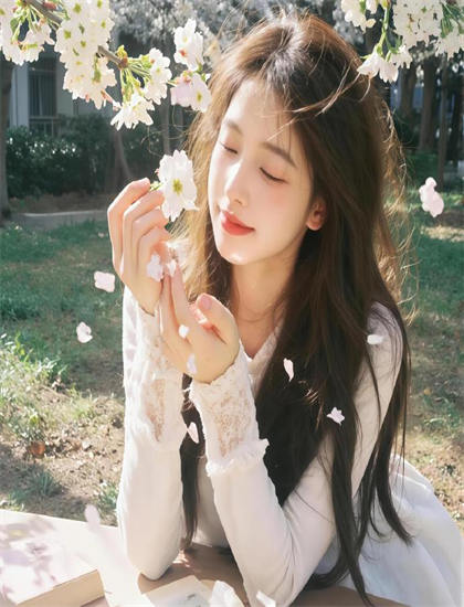 科幻片文化解读：《我的白眼狼女儿》的叙事结构与视觉语言 ——科幻片的专业鉴赏